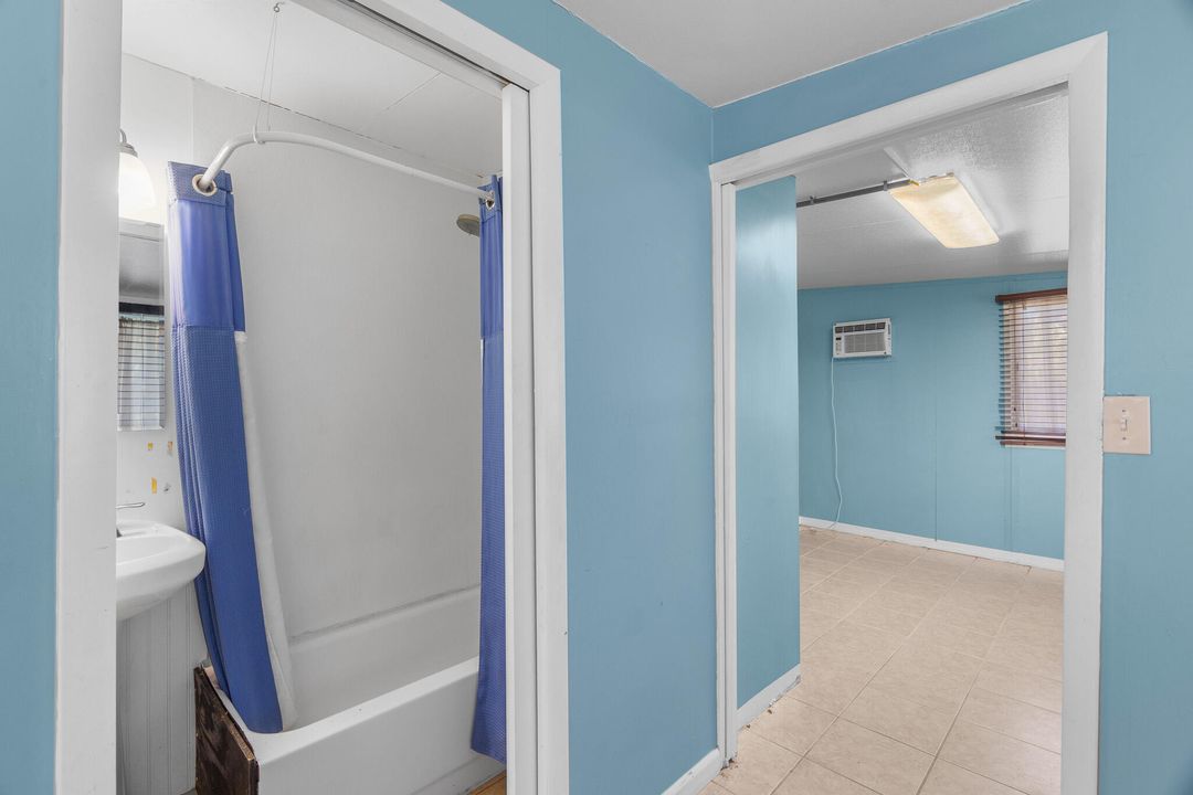 For Sale: $610,000 (4 beds, 3 baths, 1736 Square Feet)