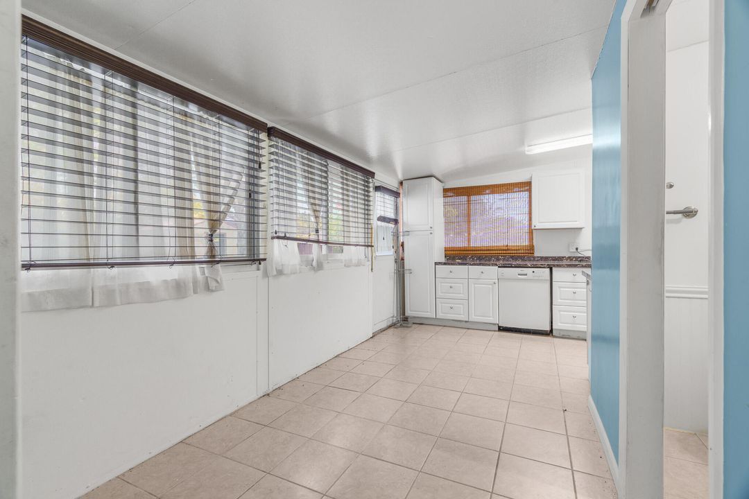 For Sale: $610,000 (4 beds, 3 baths, 1736 Square Feet)
