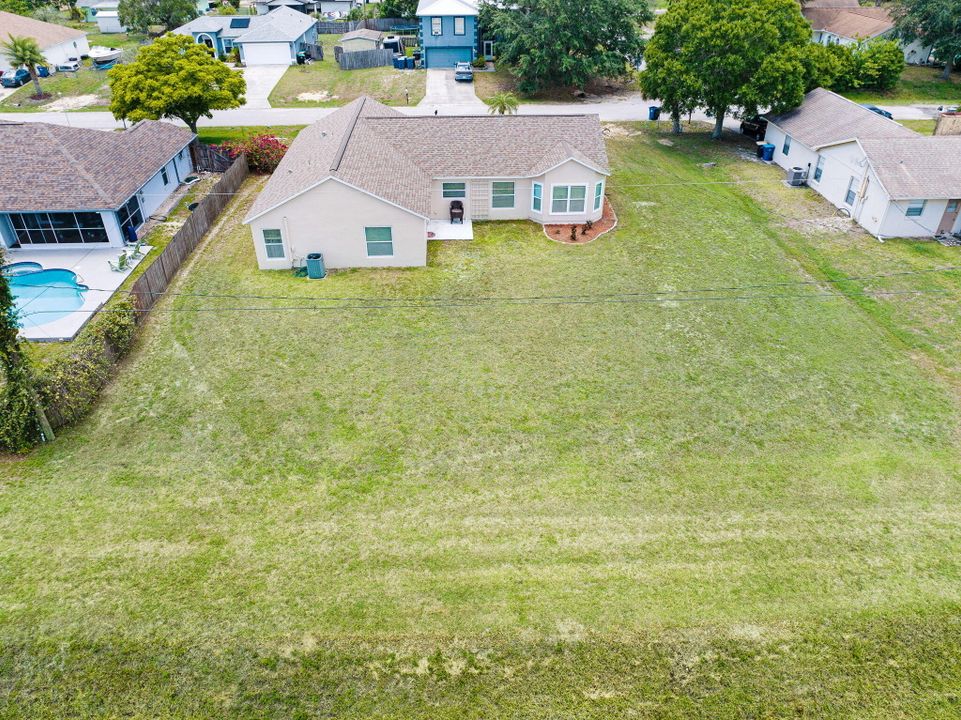 На продажу: $325,000 (3 спален, 2 ванн, 1747 Квадратных фут)