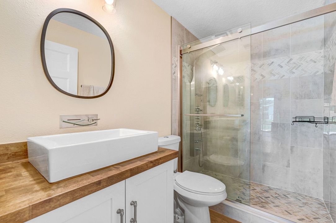 На продажу: $325,000 (3 спален, 2 ванн, 1747 Квадратных фут)