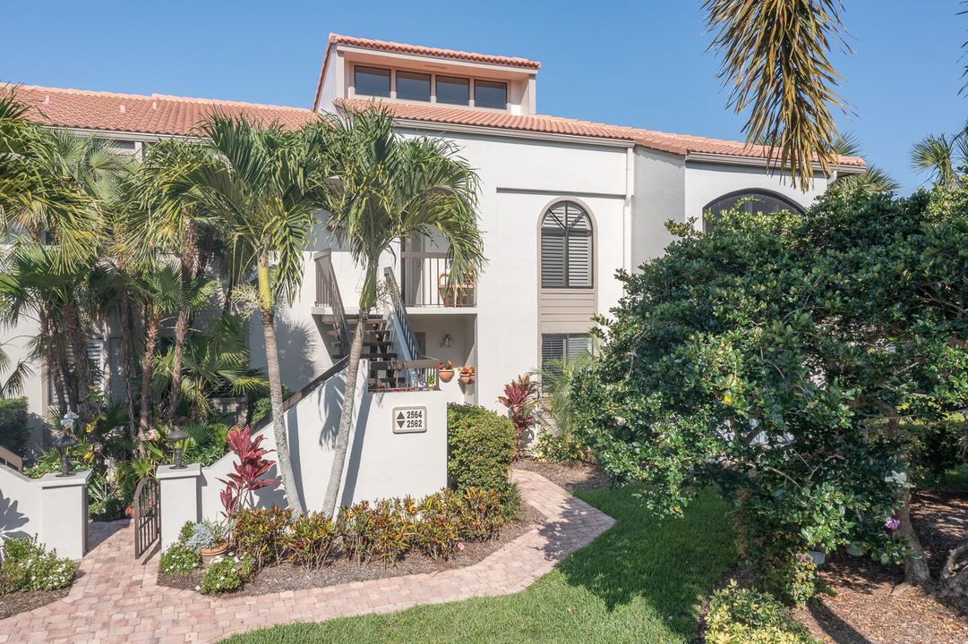 Active With Contract: $379,000 (3 beds, 2 baths, 1892 Square Feet)