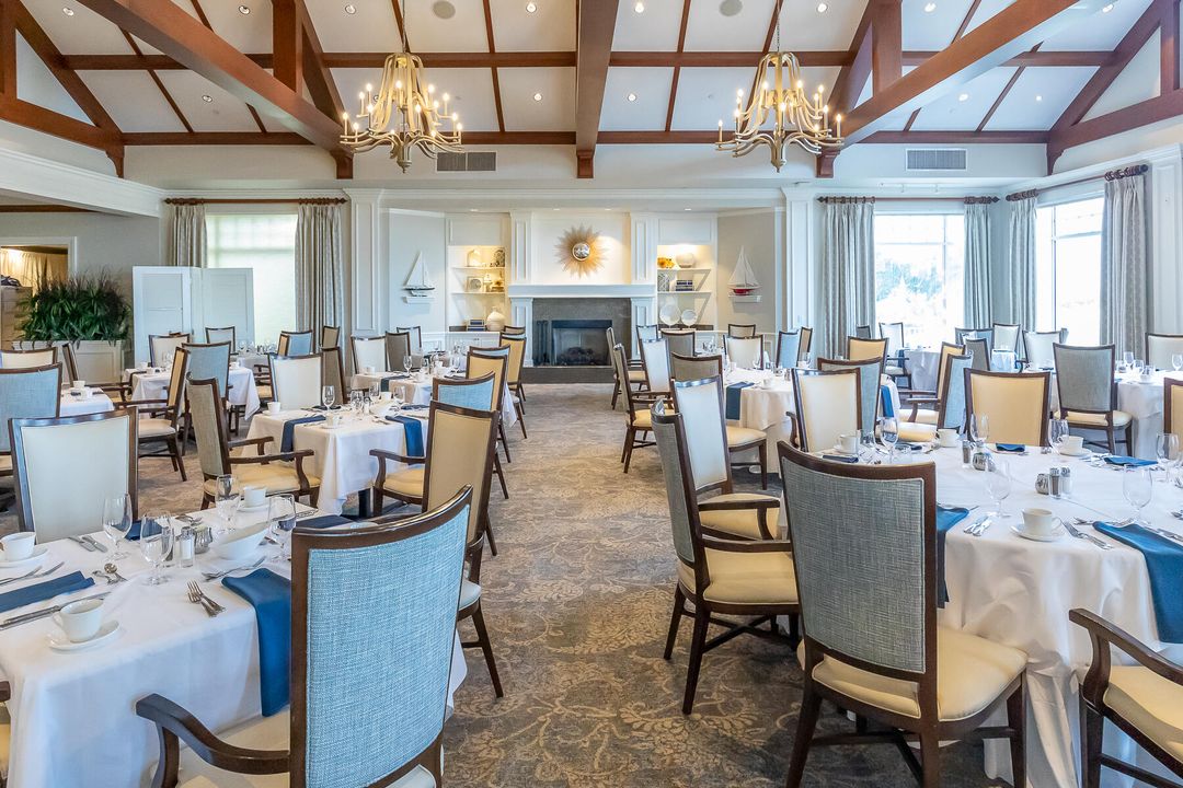 Active With Contract: $379,000 (3 beds, 2 baths, 1892 Square Feet)