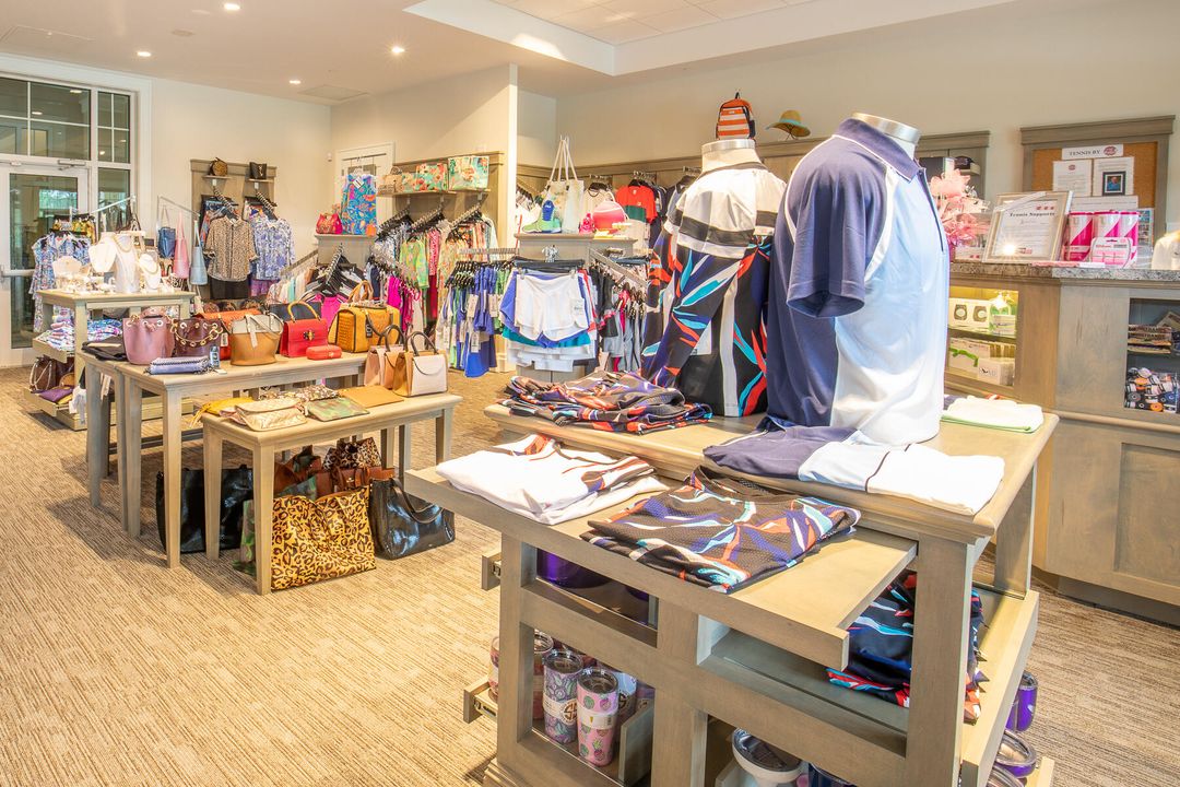 Active With Contract: $379,000 (3 beds, 2 baths, 1892 Square Feet)