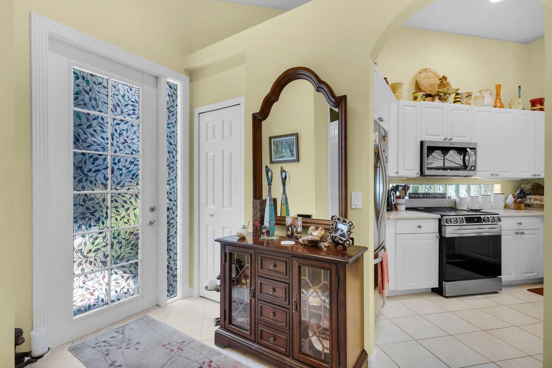 For Sale: $534,000 (3 beds, 2 baths, 1720 Square Feet)