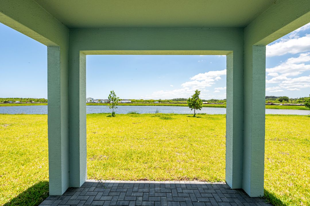 На продажу: $425,000 (4 спален, 2 ванн, 2583 Квадратных фут)