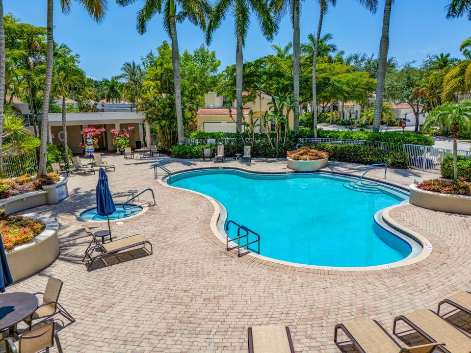 For Sale: $534,000 (3 beds, 2 baths, 1720 Square Feet)