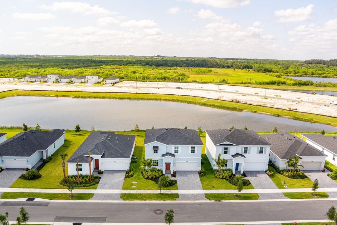 На продажу: $425,000 (4 спален, 2 ванн, 2583 Квадратных фут)