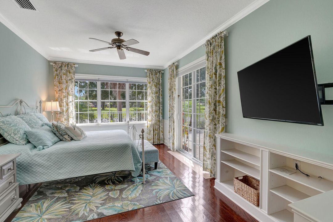 合同活跃: $5,800 (3 贝兹, 2 浴室, 1831 平方英尺)