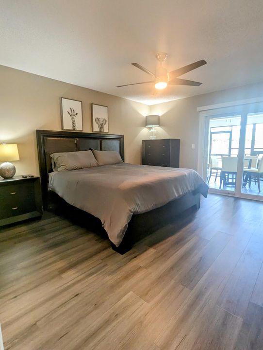 Active With Contract: $2,400 (2 beds, 2 baths, 1120 Square Feet)
