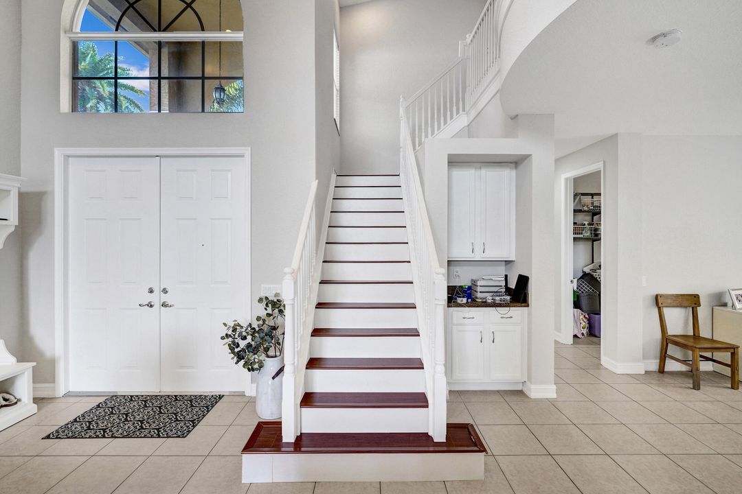 待售: $780,000 (4 贝兹, 2 浴室, 2737 平方英尺)