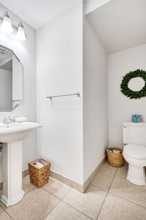 待售: $780,000 (4 贝兹, 2 浴室, 2737 平方英尺)