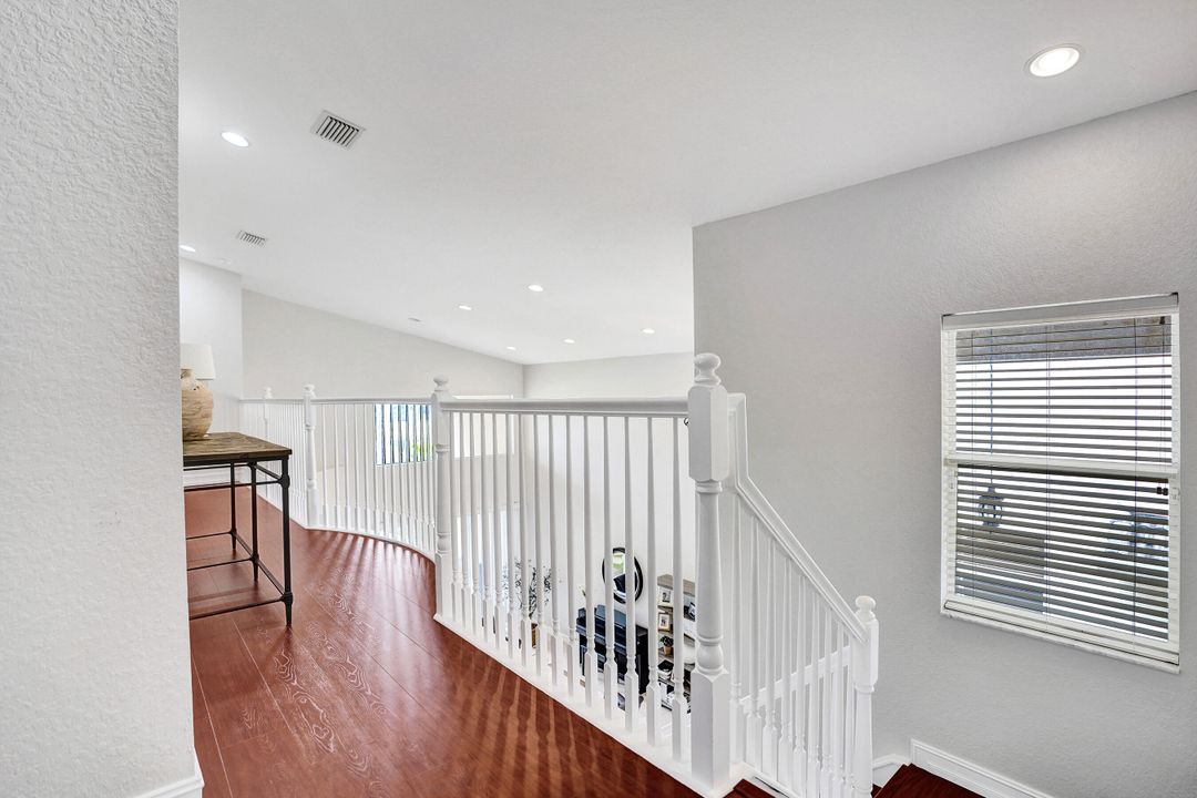 待售: $780,000 (4 贝兹, 2 浴室, 2737 平方英尺)