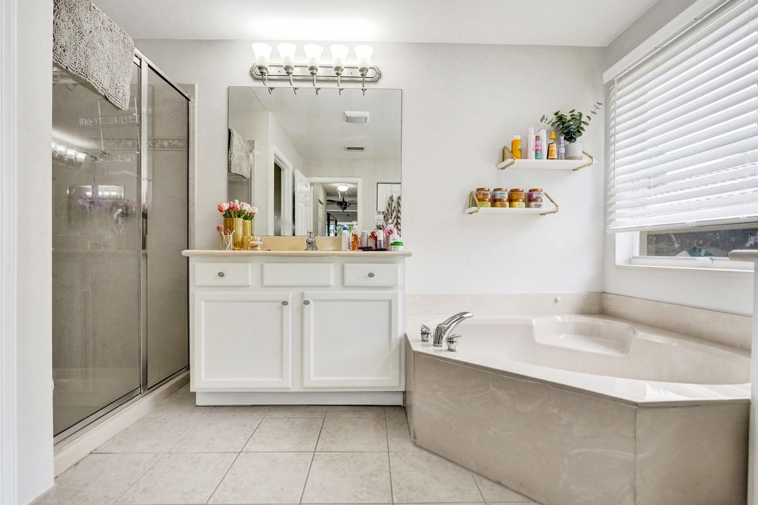 待售: $780,000 (4 贝兹, 2 浴室, 2737 平方英尺)