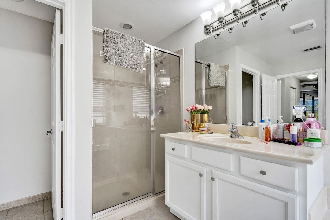 待售: $780,000 (4 贝兹, 2 浴室, 2737 平方英尺)