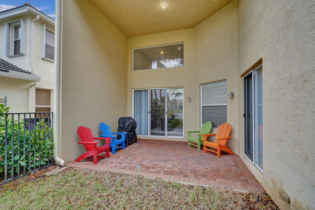 待售: $780,000 (4 贝兹, 2 浴室, 2737 平方英尺)