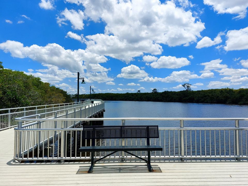 待售: $420,000 (4 贝兹, 2 浴室, 2040 平方英尺)