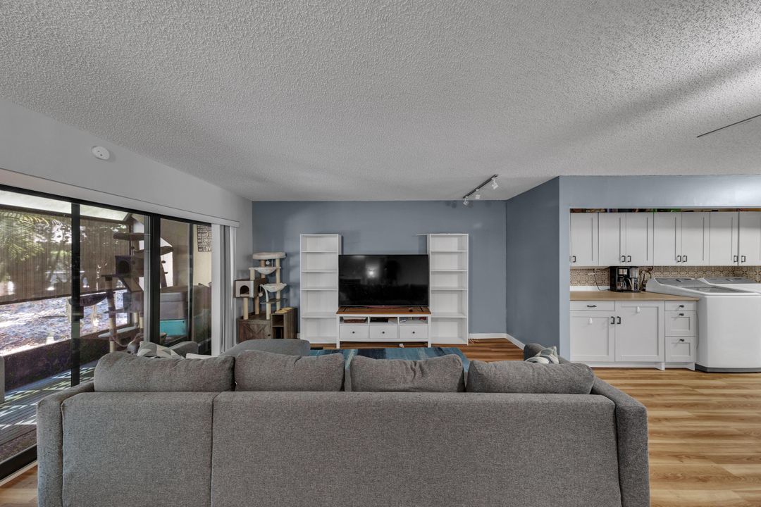 Activo con contrato: $315,000 (3 camas, 2 baños, 1440 Pies cuadrados)