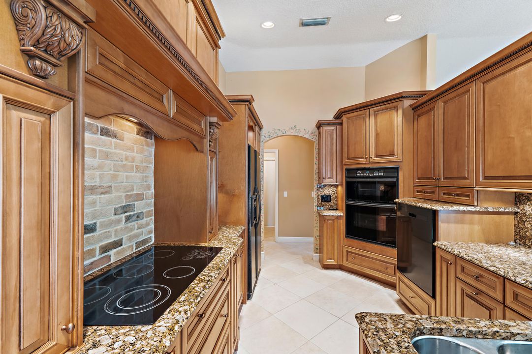 Active With Contract: $649,000 (3 beds, 2 baths, 1558 Square Feet)