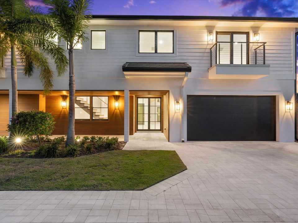 For Sale: $4,999,000 (5 beds, 6 baths, 3854 Square Feet)