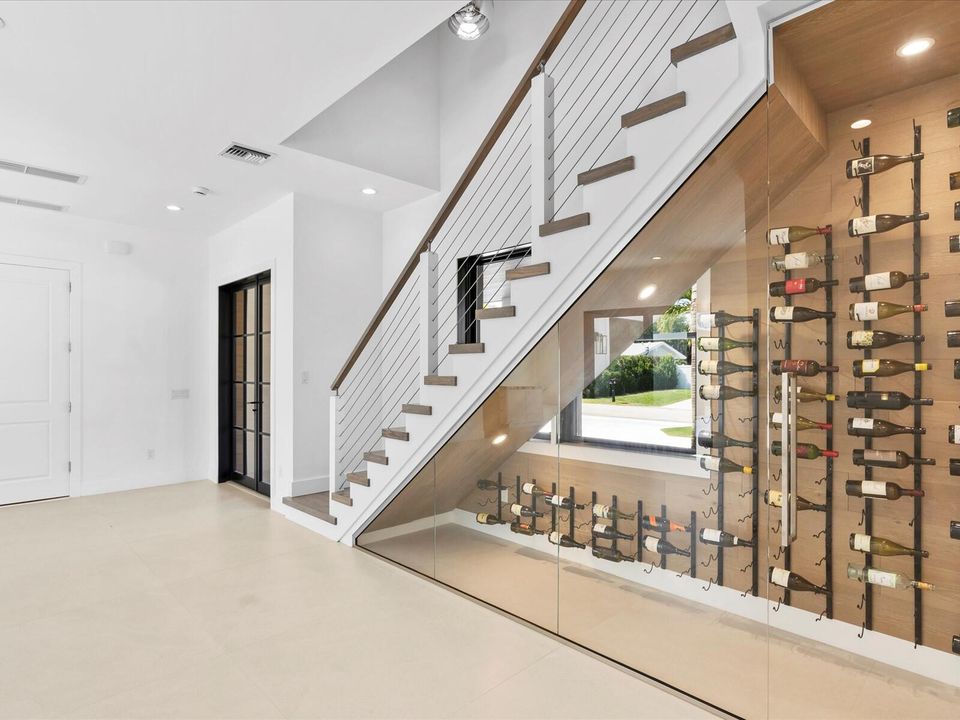 For Sale: $4,999,000 (5 beds, 6 baths, 3854 Square Feet)