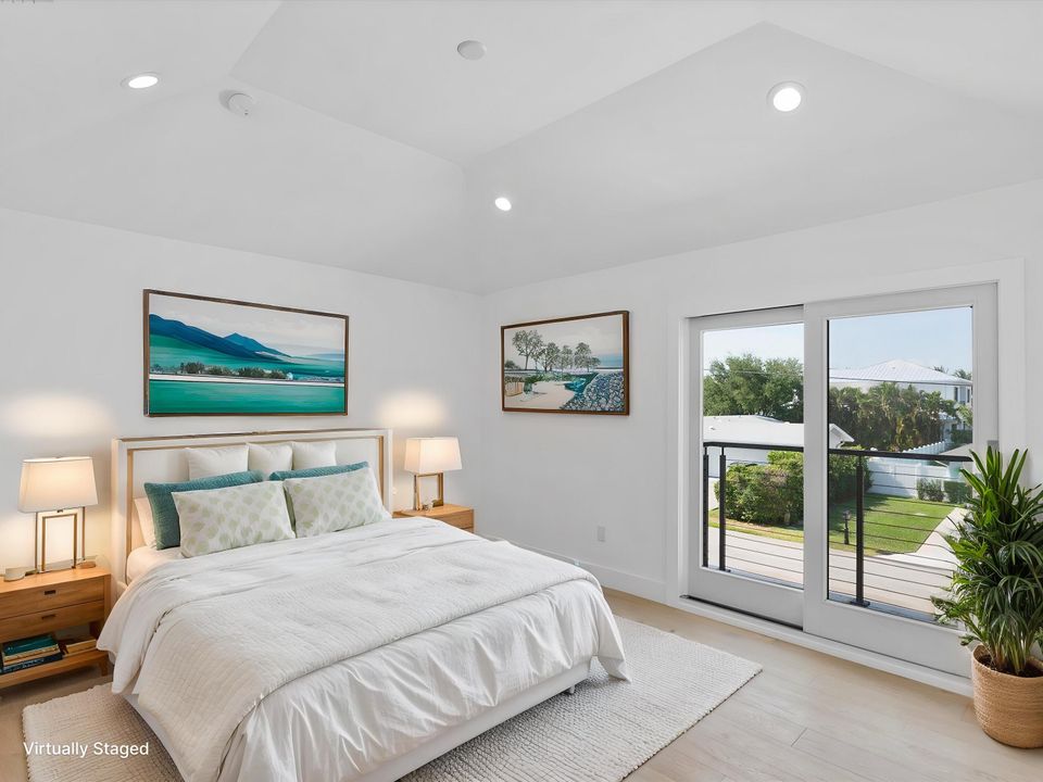 For Sale: $4,999,000 (5 beds, 6 baths, 3854 Square Feet)