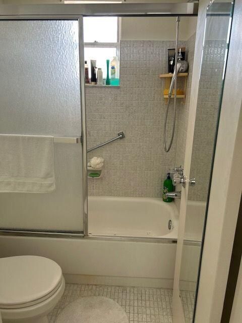 For Sale: $114,900 (1 beds, 1 baths, 894 Square Feet)