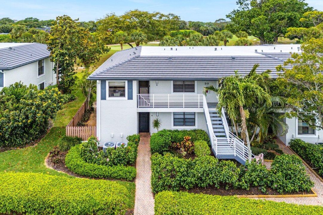 Activo con contrato: $6,000 (2 camas, 2 baños, 1429 Pies cuadrados)