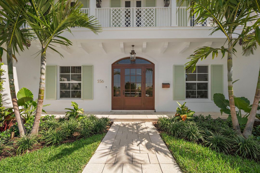 En Venta: $4,275,000 (4 camas, 4 baños, 4046 Pies cuadrados)