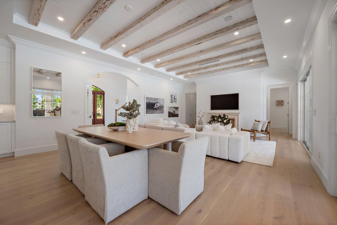 En Venta: $4,275,000 (4 camas, 4 baños, 4046 Pies cuadrados)