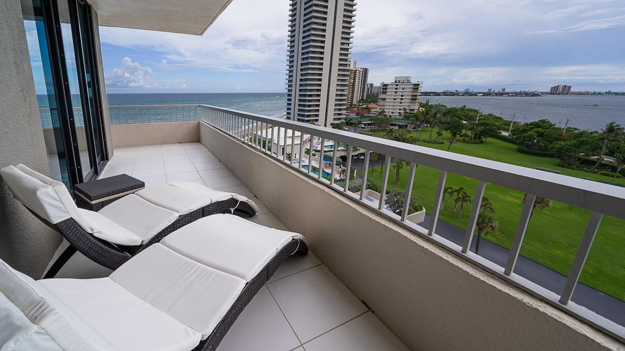 合同活跃: $7,500 (2 贝兹, 2 浴室, 1435 平方英尺)