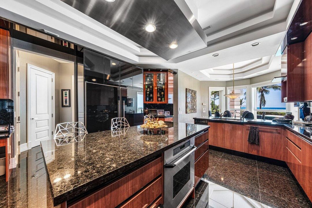 En Venta: $29,500,000 (7 camas, 6 baños, 9962 Pies cuadrados)