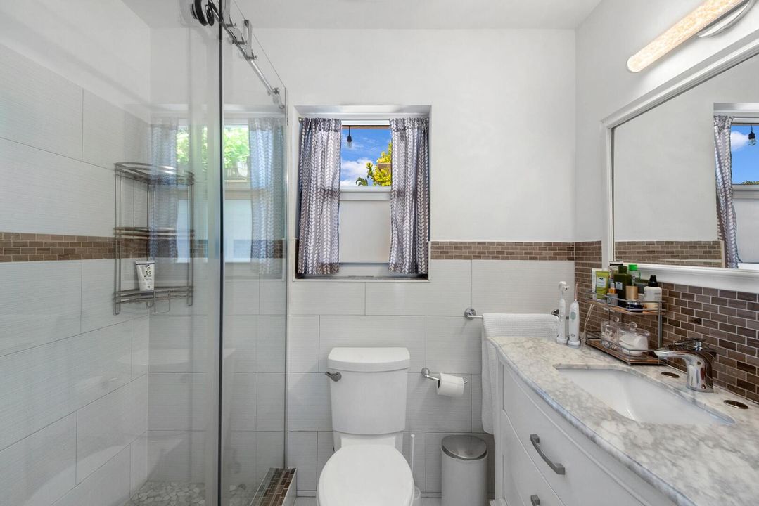 For Rent: $7,995 (2 beds, 2 baths, 1288 Square Feet)