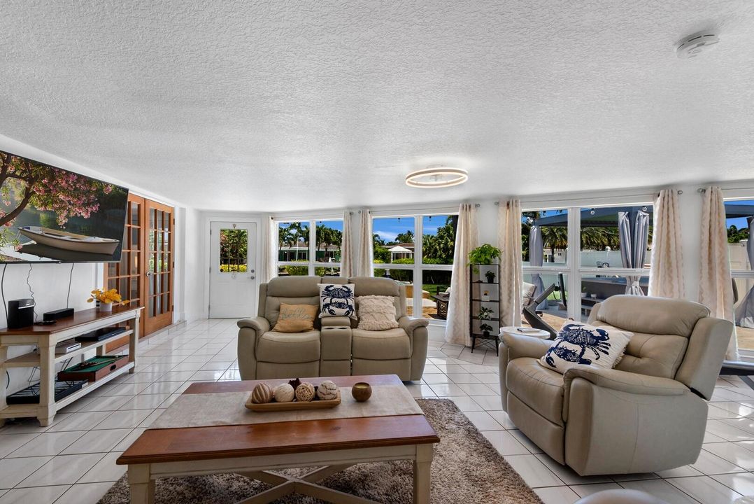 For Rent: $7,995 (2 beds, 2 baths, 1288 Square Feet)