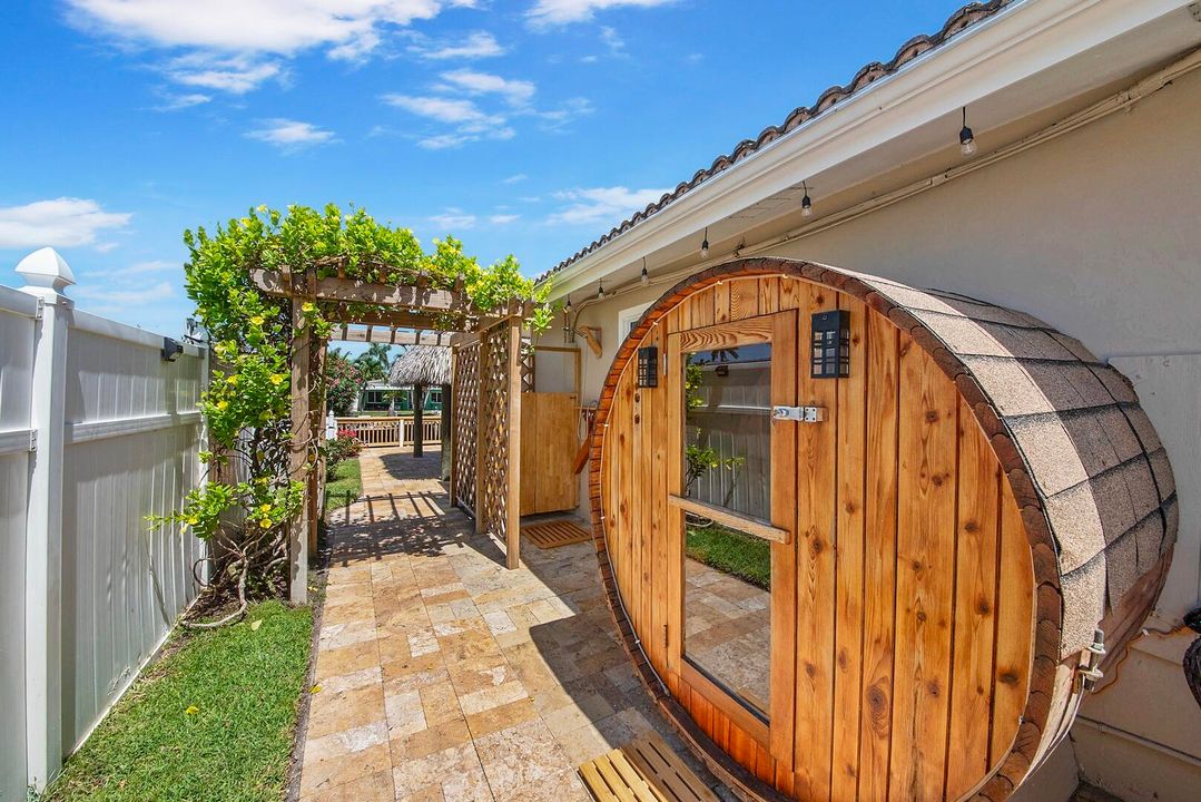 For Rent: $7,995 (2 beds, 2 baths, 1288 Square Feet)