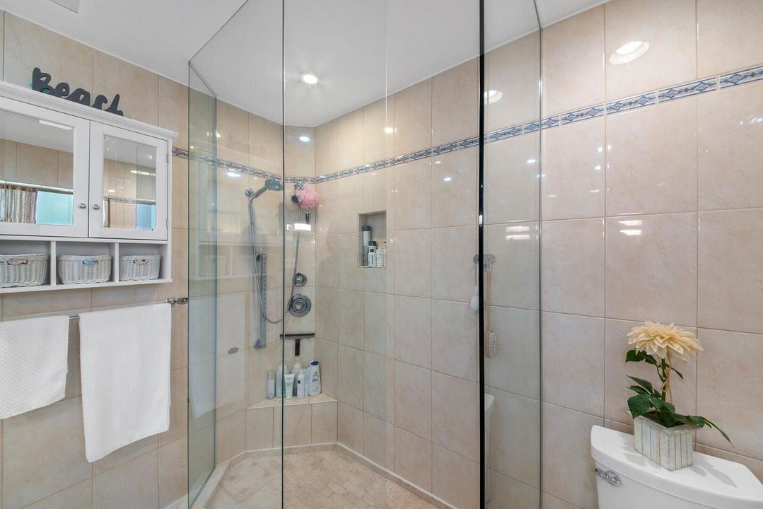 For Rent: $7,995 (2 beds, 2 baths, 1288 Square Feet)