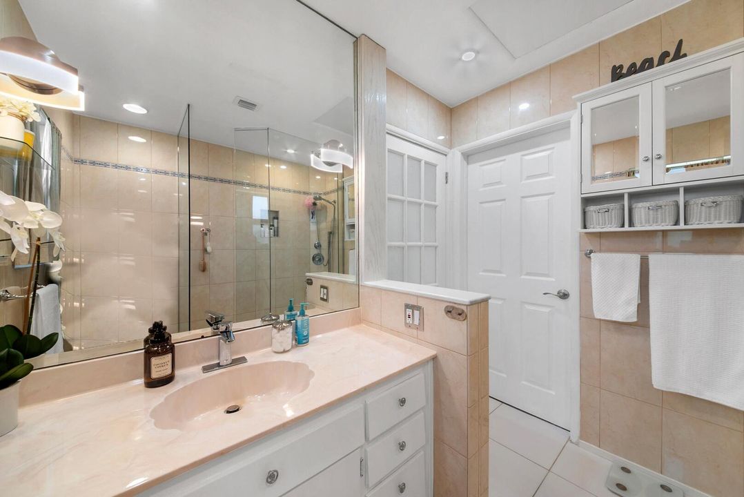 For Rent: $7,995 (2 beds, 2 baths, 1288 Square Feet)