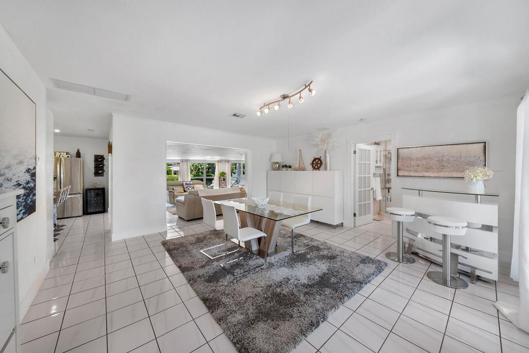 For Rent: $7,995 (2 beds, 2 baths, 1288 Square Feet)