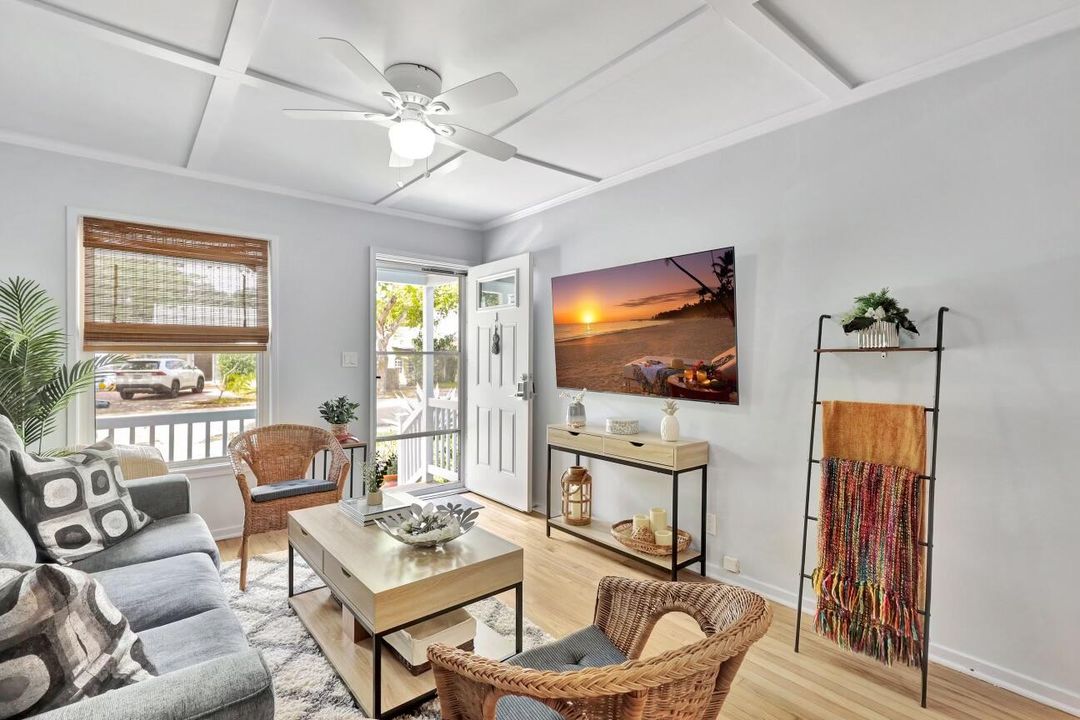 Activo con contrato: $3,500 (3 camas, 1 baños, 875 Pies cuadrados)