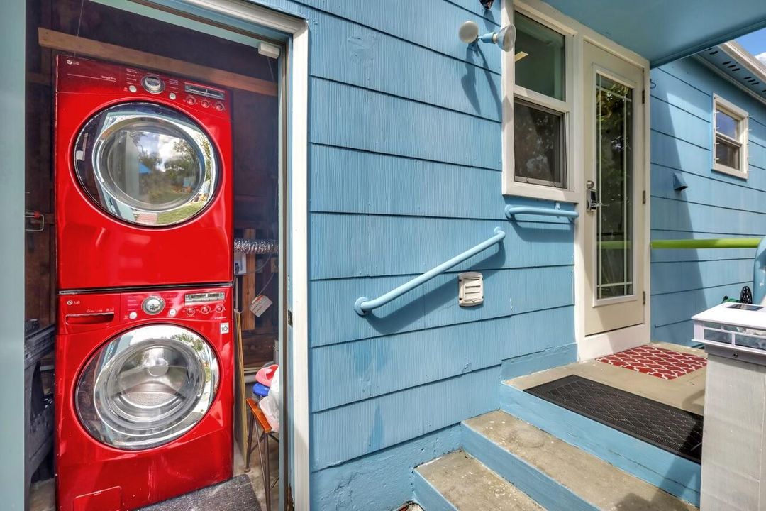 Activo con contrato: $3,500 (3 camas, 1 baños, 875 Pies cuadrados)