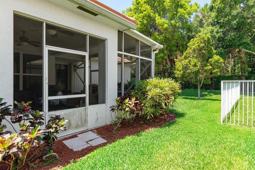 Activo con contrato: $695,000 (5 camas, 3 baños, 2807 Pies cuadrados)