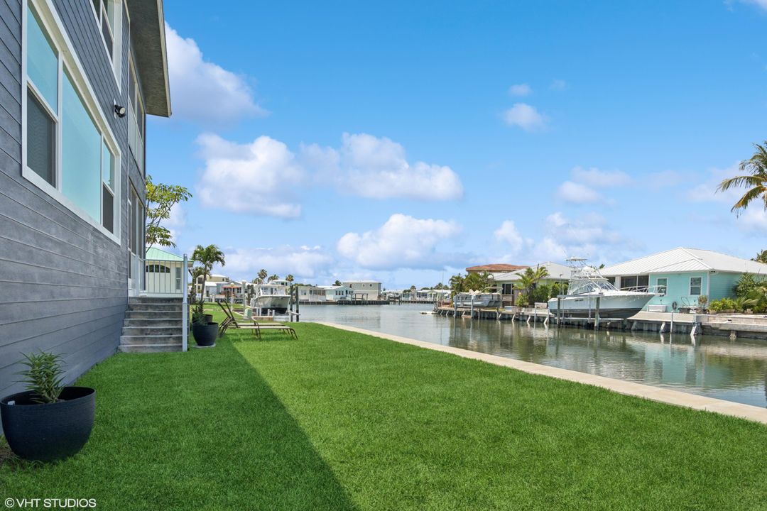 На продажу: $1,375,000 (4 спален, 2 ванн, 3353 Квадратных фут)