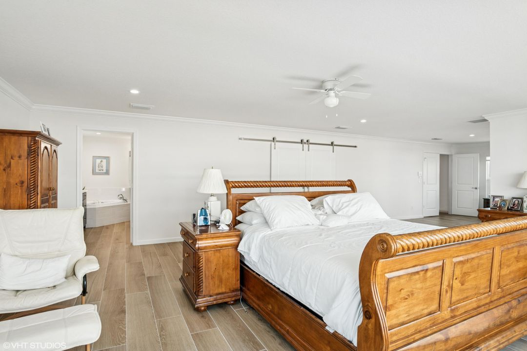 На продажу: $1,375,000 (4 спален, 2 ванн, 3353 Квадратных фут)