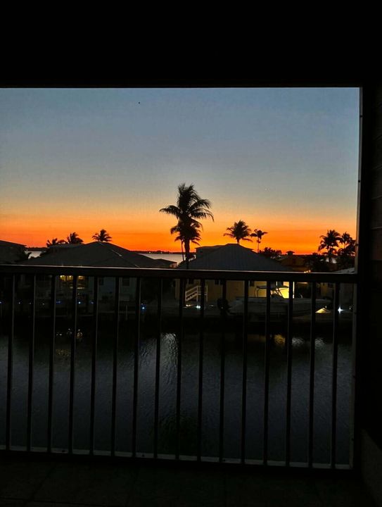 На продажу: $1,375,000 (4 спален, 2 ванн, 3353 Квадратных фут)