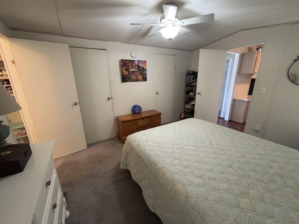 待售: $49,900 (2 贝兹, 2 浴室, 924 平方英尺)