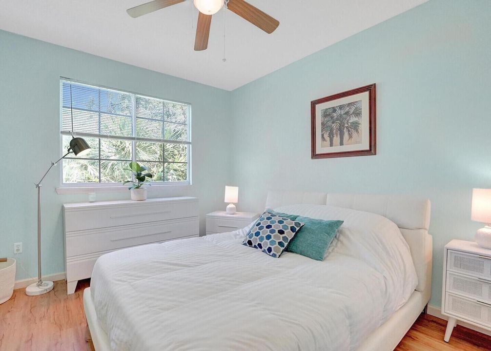 For Sale: $300,000 (3 beds, 2 baths, 1310 Square Feet)