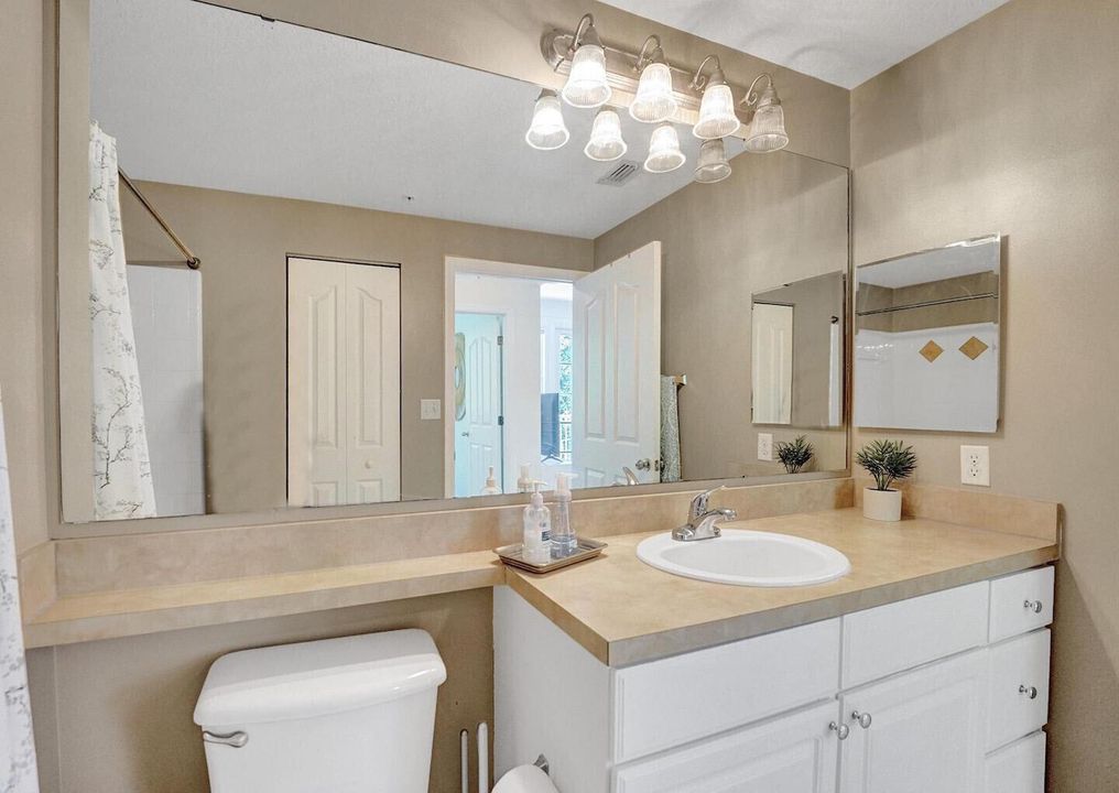 For Sale: $300,000 (3 beds, 2 baths, 1310 Square Feet)