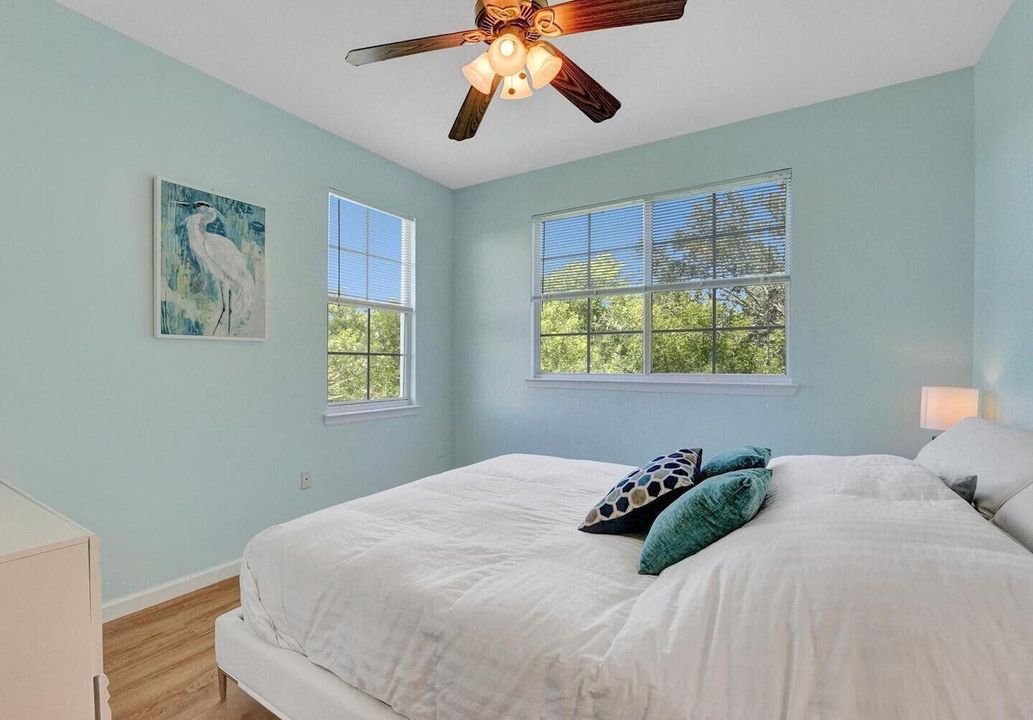 For Sale: $300,000 (3 beds, 2 baths, 1310 Square Feet)