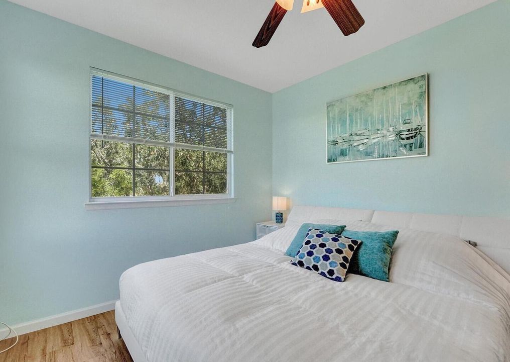 For Sale: $300,000 (3 beds, 2 baths, 1310 Square Feet)