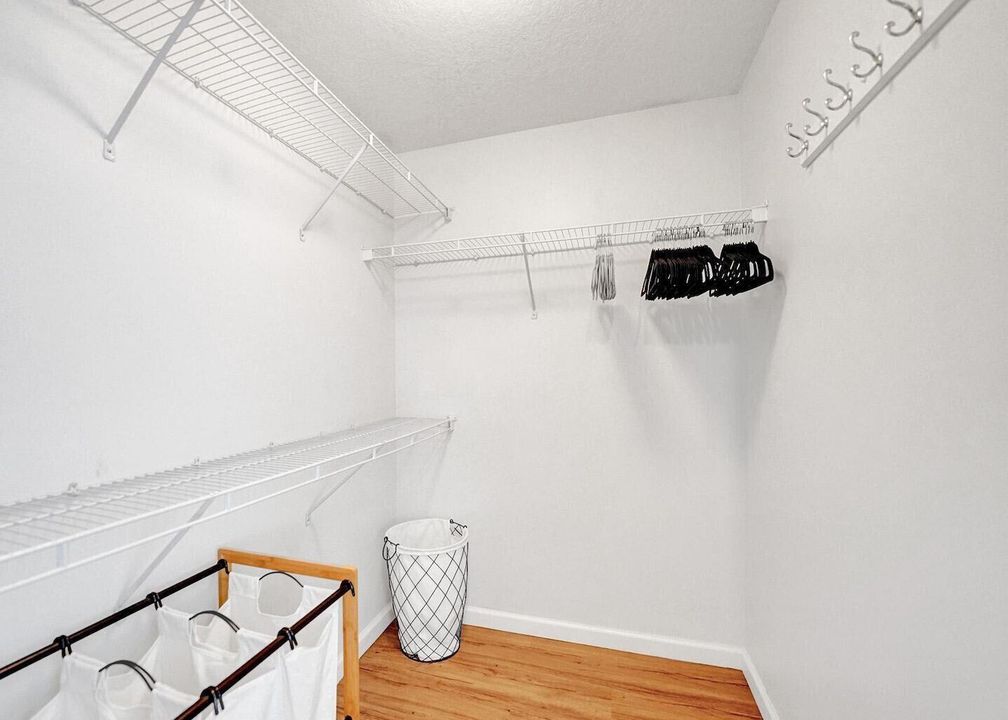 For Sale: $300,000 (3 beds, 2 baths, 1310 Square Feet)