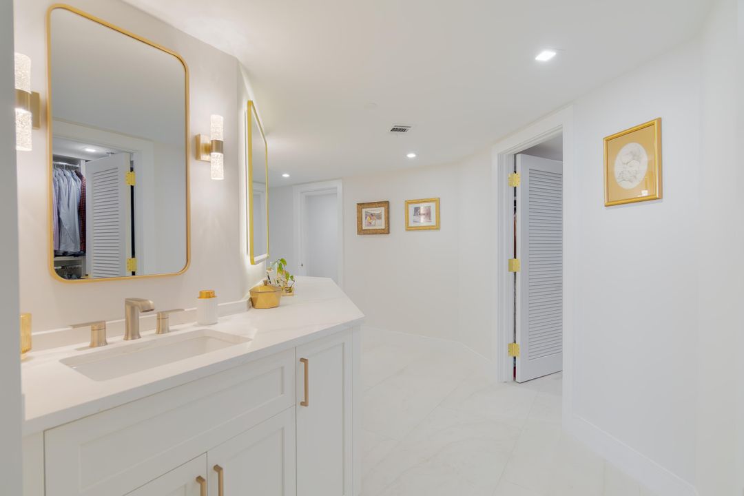 待售: $1,650,000 (2 贝兹, 2 浴室, 2448 平方英尺)